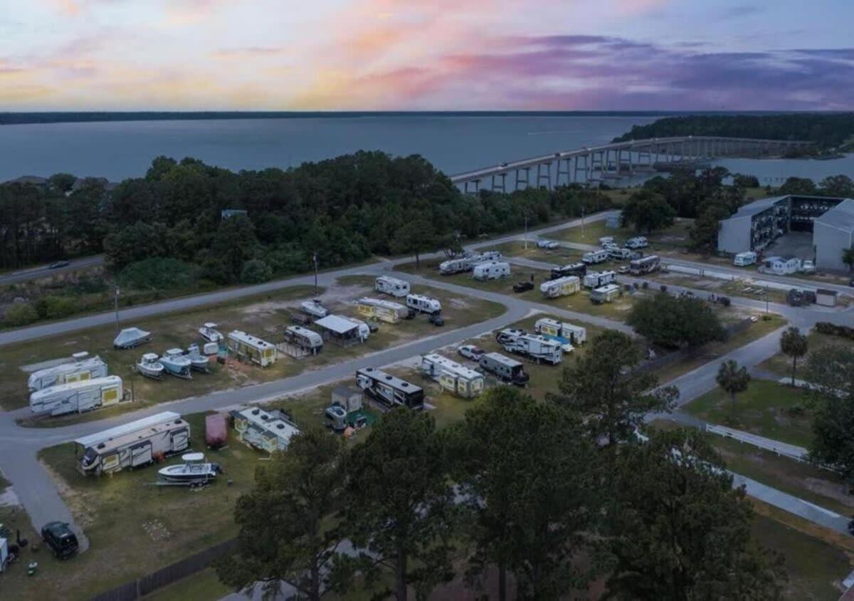 Water View Cabin Near North Topsail Beach Sneads Ferry ภายนอก รูปภาพ